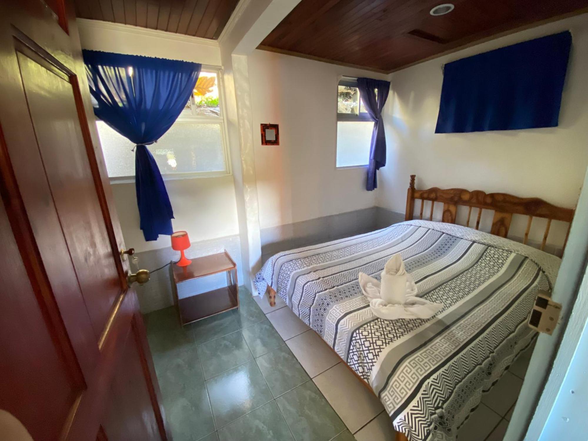 Cabinas Nuestra Kasa Monteverde Exterior foto